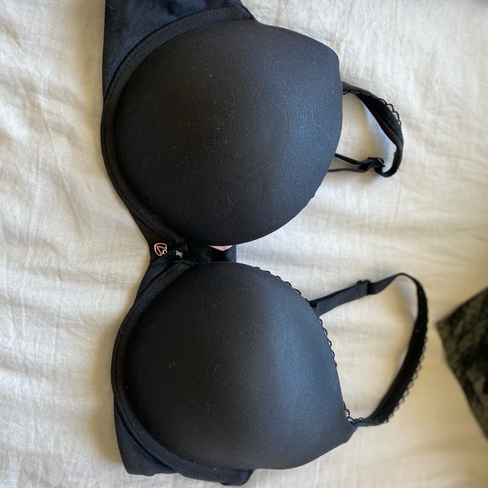 Black Bra 36C (Push up)